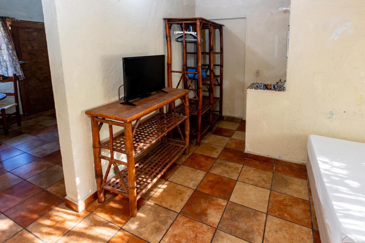 Casa Mexica Bungalows Zihuatanejo Exterior foto