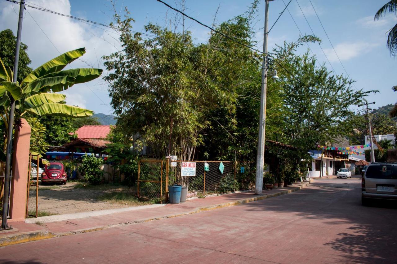 Casa Mexica Bungalows Zihuatanejo Exterior foto
